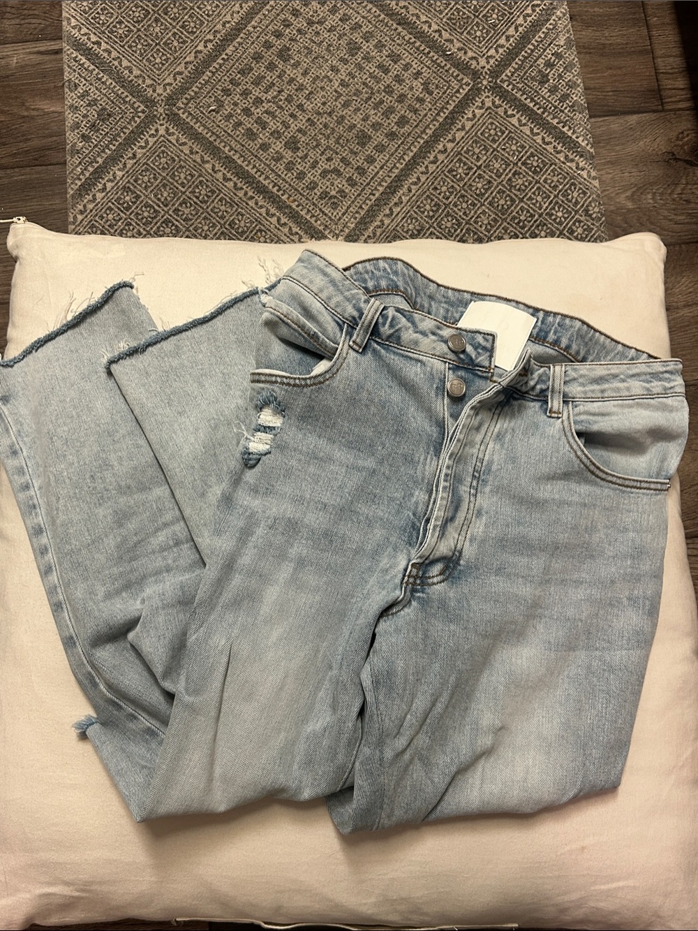 Rachel Parcell Light Blue Cropped Frayed Hem Jeans